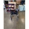 Image 1 : NEXUS FOLDING WALKER