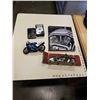 Image 1 : LOT OF HARLEY DAVIDSON CLOCK, BOOK, WILD CARDS AND TIN WITH 2 MOTORCYCLES