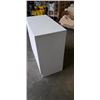 Image 3 : WHITE 2 DOOR LOCKING CABINET WITH KEY
