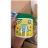 Image 3 : 2 BOXES OF NEW ELSA INSPIRED DOLL DRESSES AND BATH COLOR CHANGNG TABLETS