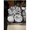 Image 2 : 2 TRAYS OF SOMERSET CHINA