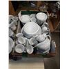Image 3 : 2 TRAYS OF SOMERSET CHINA