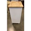 Image 8 : WHITE ROLLING KITCHEN CART