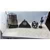 Image 1 : RUTHERFORD MANTLE CLOCK WITH DECORATIVE MIRROR FLAMINGO AND SPHERE