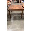 Image 2 : 2 SQUARE ENDTABLES