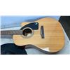 Image 8 : EPIPHONE AJ-100CENA ACOUSTIC GUITAR AND 2 COWBOY HATS