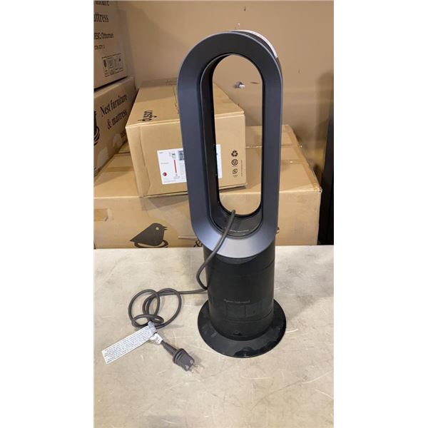 NEW OUT OF BOX DYSON HOT+COOL FAN HEATER AM09 - RETAIL $499