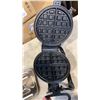 Image 3 : NEW OUT OF BOX HAMILTON BEACH BELGIAN STYLE FLIP WAFFLE MAKER