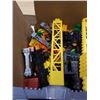 Image 3 : NEW COMBAT HEAD ROBOT WITH BOX OF OVERSIZED LEGO AND CAT MOTORIZED CRANE