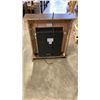 Image 3 : ELECTRIC FIREPLACE WITH MANTLE