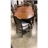 Image 1 : DINING TABLE WITH LEAF AND 6 CHAIRS