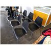 Image 4 : 4 STACKING DINING CHAIRS