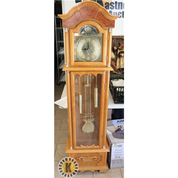 "DANIEL DAKOTA" GRANDMOTHER CLOCK