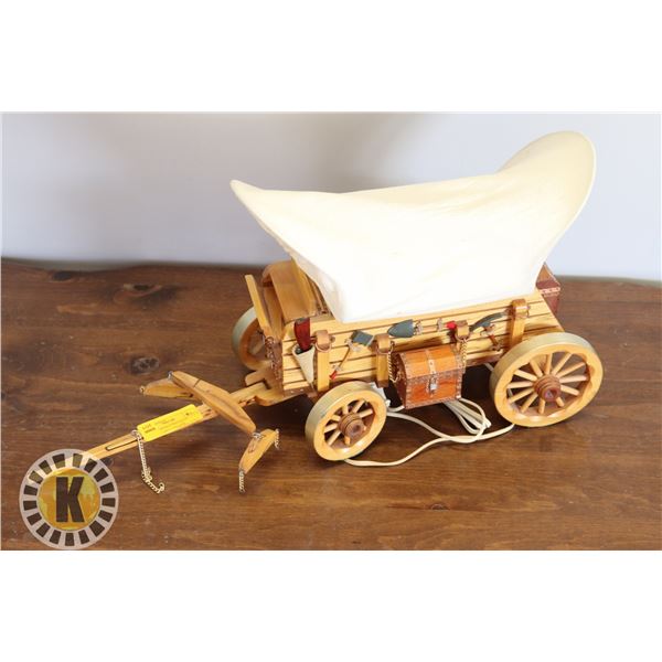 VINTAGE HIGHLY DETAILED PIONEER CARAVAN WAGON LAMP