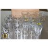 Image 1 : BOX OF ASSORTED GLASSES