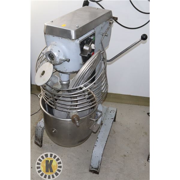 BLAKESLEE MODEL F30 DOUGH MIXER (30 QUART)