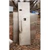 Image 2 : LOT OF STAINLESS STEEL WALL PANELS INCLUDING: