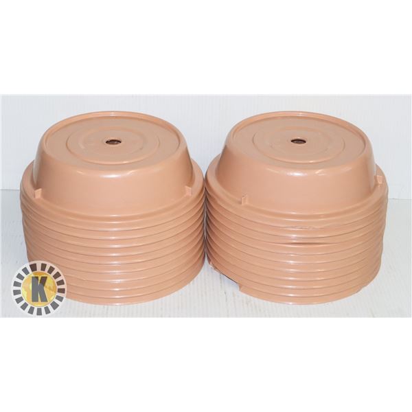 LOT OF 20 CAMBRO 9013P POLY PLATE COVERS