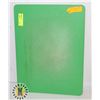 Image 1 : MEDIUM GREEN (VEG) CUTTING BOARD