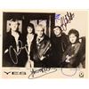 Image 1 : Yes signed promo photo