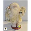 Image 1 : VINTAGE RUSTIC WHITE SILK SANTA ON WOOD BASE