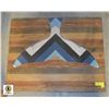 Image 1 : WOOD WHALE TAIL PICTURE (L 30 X W 1 X H 24