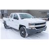 Image 2 : 2017 CHEVROLET 1500 SILVERADO CREW CAB