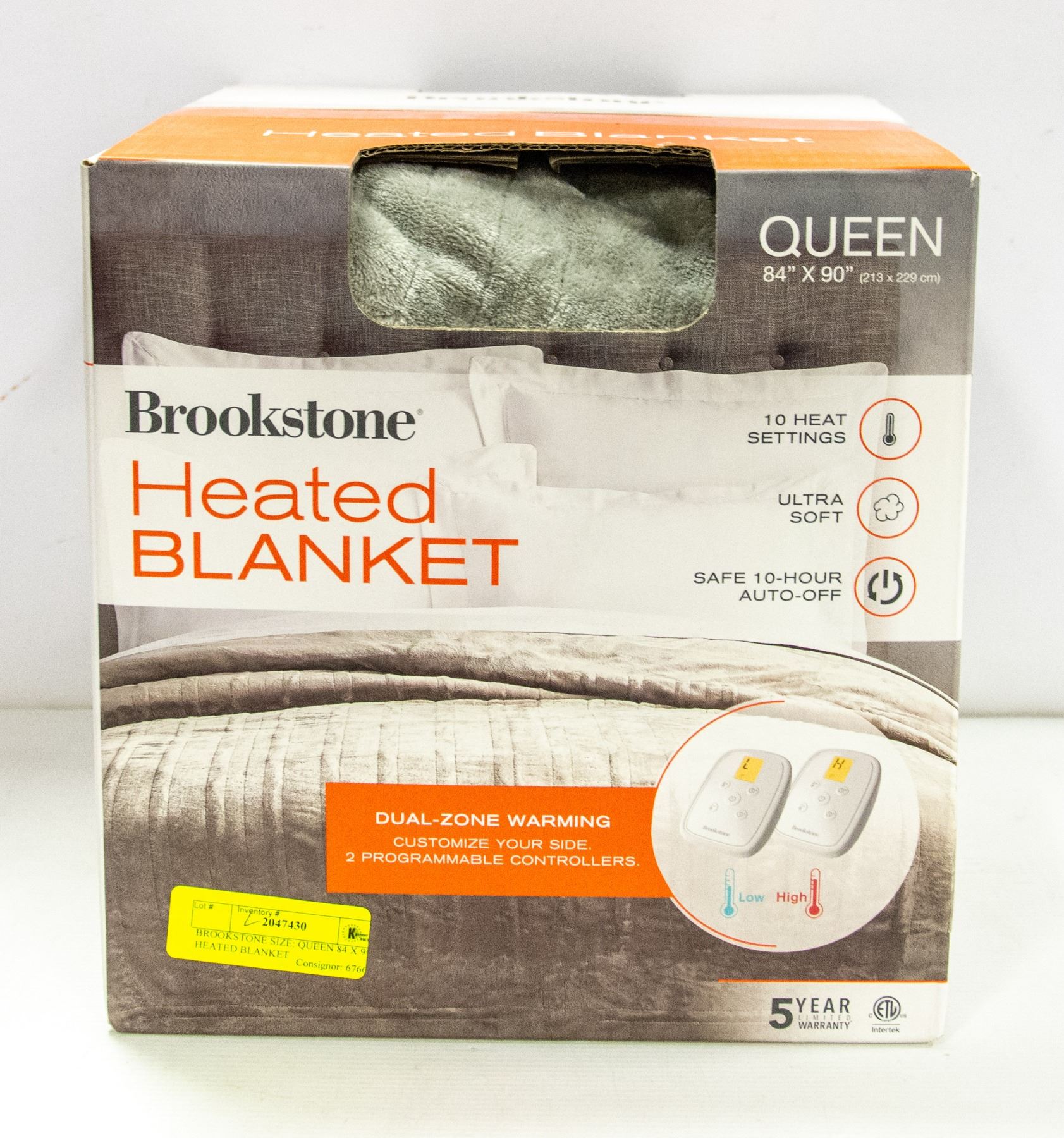 BROOKSTONE SIZE QUEEN 84 X 90 HEATED BLANKET