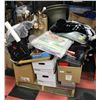 Image 1 : LARGE ESTATE PALLET OF ELECTRONICS/ NAME BRAND
