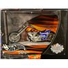 Image 3 : Hot Wheels Nascar Thunder Rides Two bikes American Chopper Mikey's Bike 1:18 scale Die Cast Ltd.