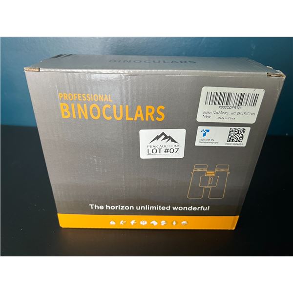 *NEW* Lot of 1 Pair of Professional Binoculars w/ Case