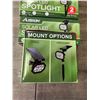 Image 2 : *NEW* Lot of 4 Solar LED Spotlights for Lawn & Garden (2pcs per box)