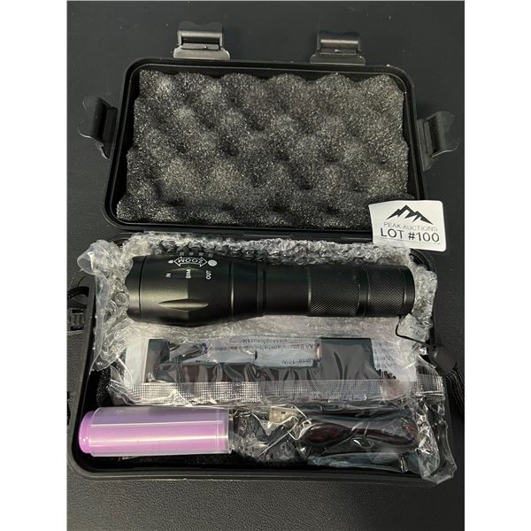 *NEW* Lot of 1 Power Style LED Flashlight