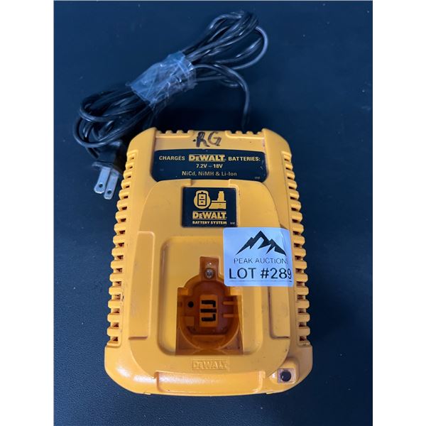 *USED* Lot of 1 Dewalt Battery Charger