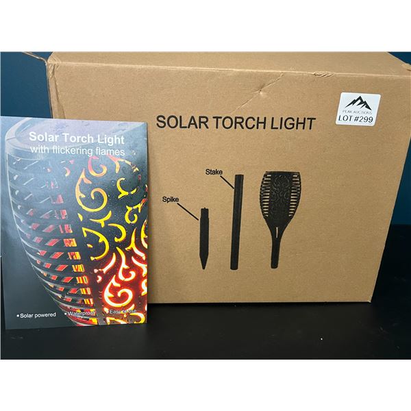 *NEW* Lot of Solar Torch Lights w/ Flickering Flames (8PCS)