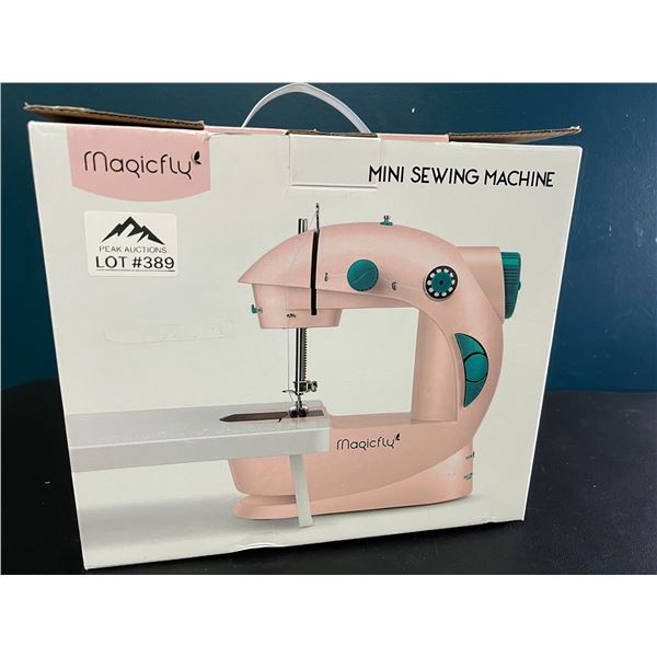 *NEW* Lot of 1 Magicfly Mini Sewing Machine