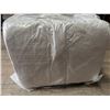 Image 2 : *NEW* Lot of 1 King Size 100% Cotton Downcool Duvet Insert
