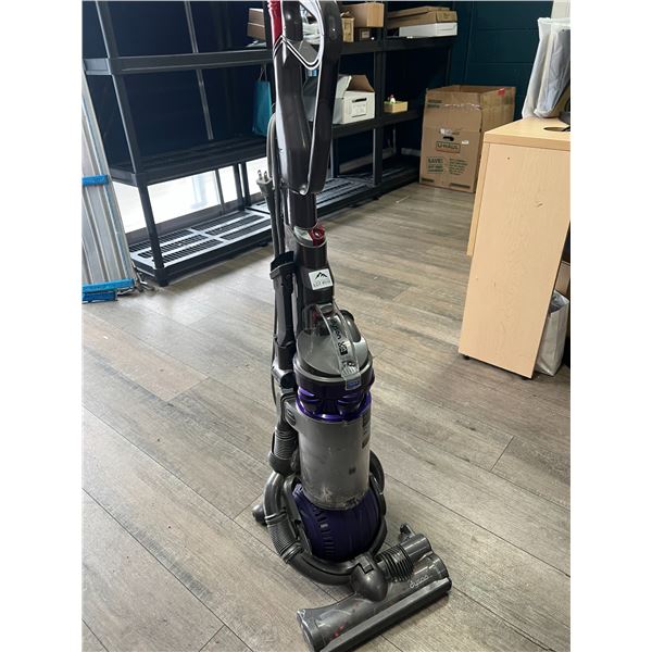 *USED* Lot of 1 Dyson Ball Vacuum