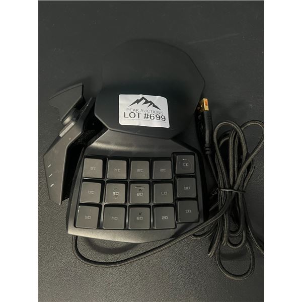 *USED* Lot of 1 Razer Tartarus Chroma Gaming Keyboard