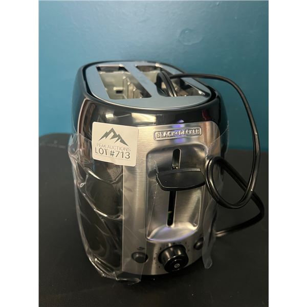*NEW - OPEN BOX* Lot of 1 Black & decker Toaster