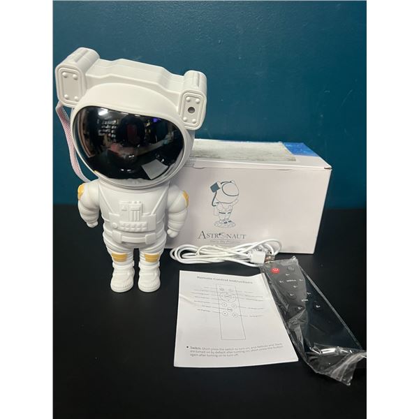 *NEW* Lot of 1 Astronaut Starry Sky Projector Light