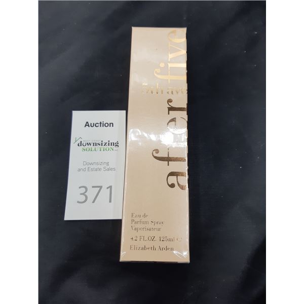 Elizabeth Arden 5th Ave Cat A