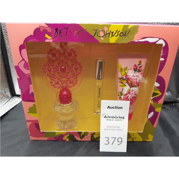 Betsy Johnson Set Cat A