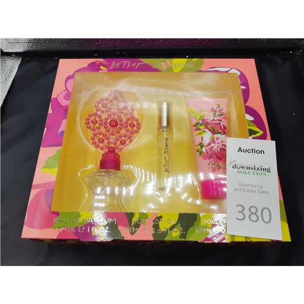 Betsy Johnson Set Cat A