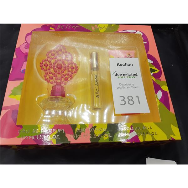 Betsy Johnson Set Cat A