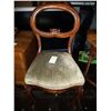 Image 1 : Antique Spoon Back Chair Cat C