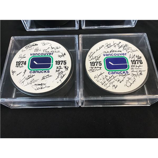 1975/1976 VANCOUVER CANUCKS TEAM HOCKEY PUCKS LOT