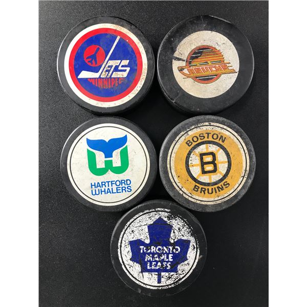 VINTAGE NHL HOCKEY PUCKS LOT