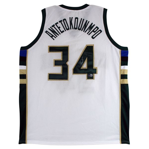 GIANNIS ANTETOKOUNMPO SIGNED BASKETBALL JERSEY (BECKETT COA)