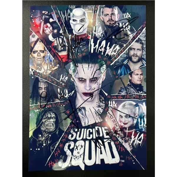 SUICIDE SQUAD CAST SIGNED 8 X 10 (RA COA)